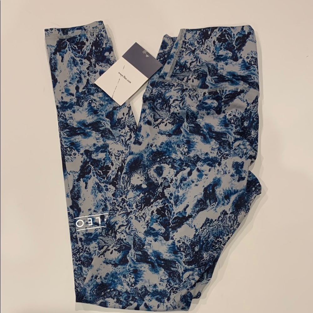 FLEO Blue Marble Leggings 28” length